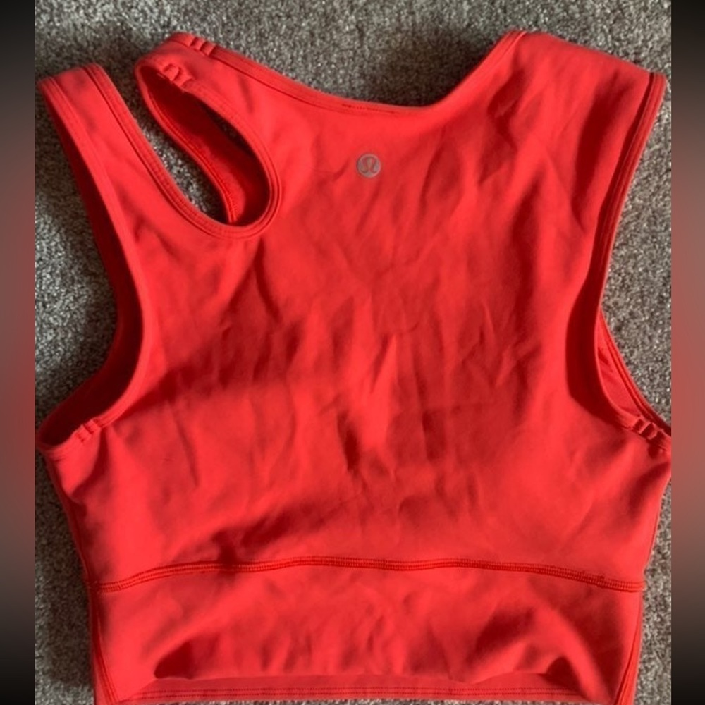 Lululemon Mastered Motion crop tank